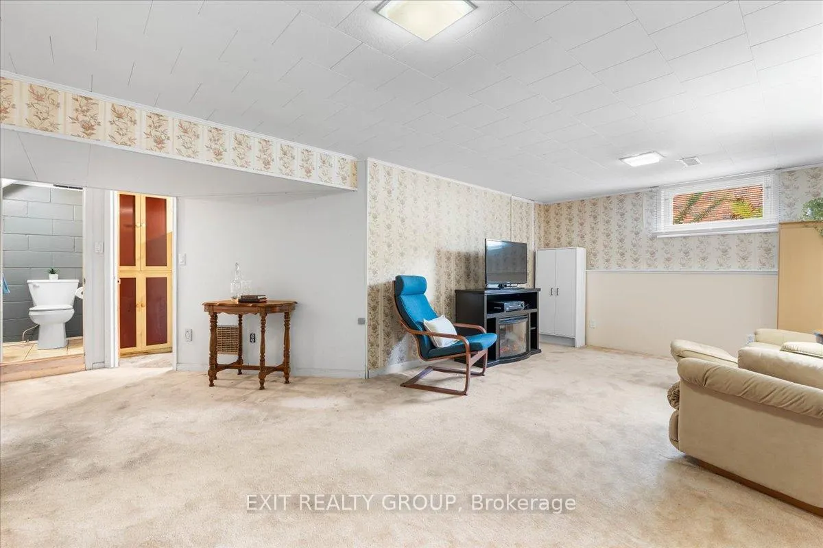 Photo 24 of 86 Rollins Drive, Belleville, Thurlow Ward — HOMEH