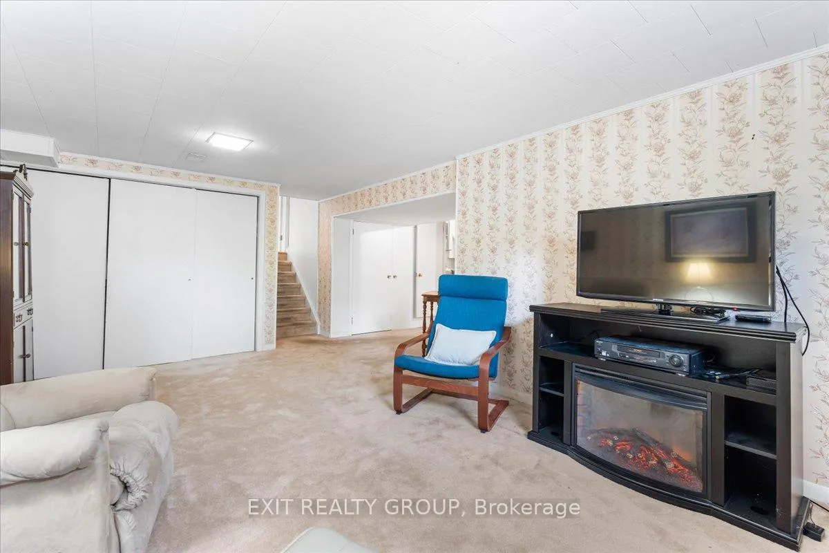 Photo 26 of 86 Rollins Drive, Belleville, Thurlow Ward — HOMEH