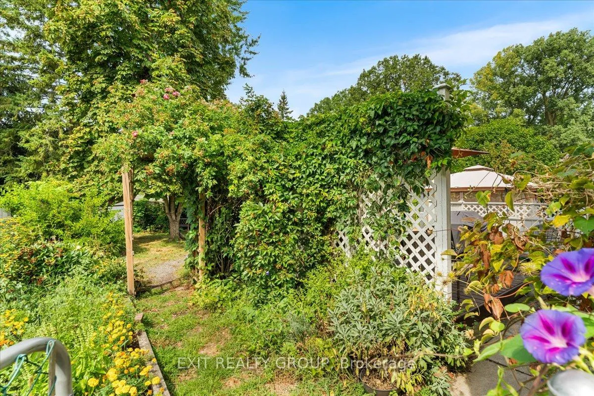 Photo 31 of 86 Rollins Drive, Belleville, Thurlow Ward — HOMEH