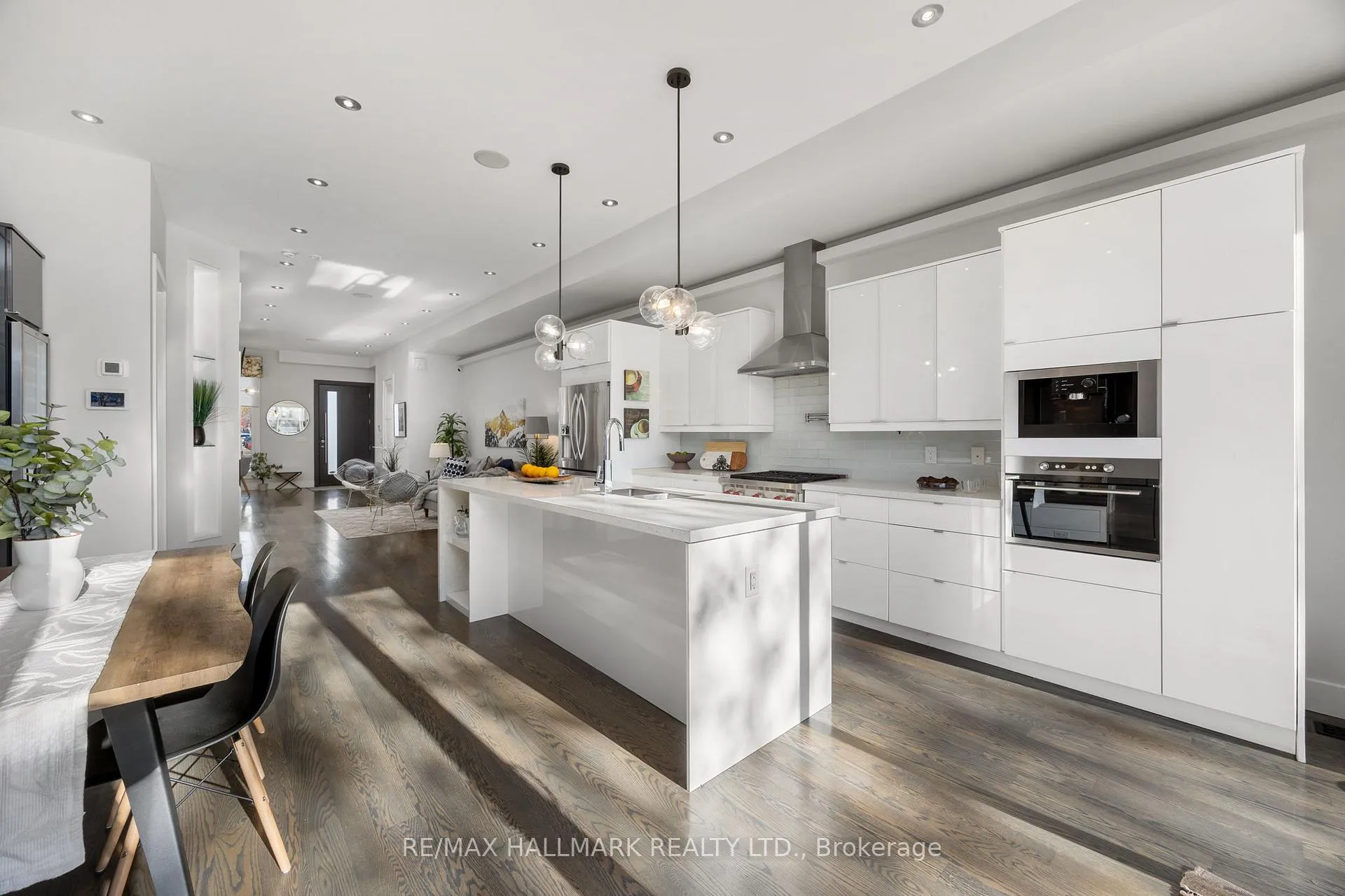 Photo 10 of 1549 Dundas Street E, Toronto, South Riverdale — HOMEH
