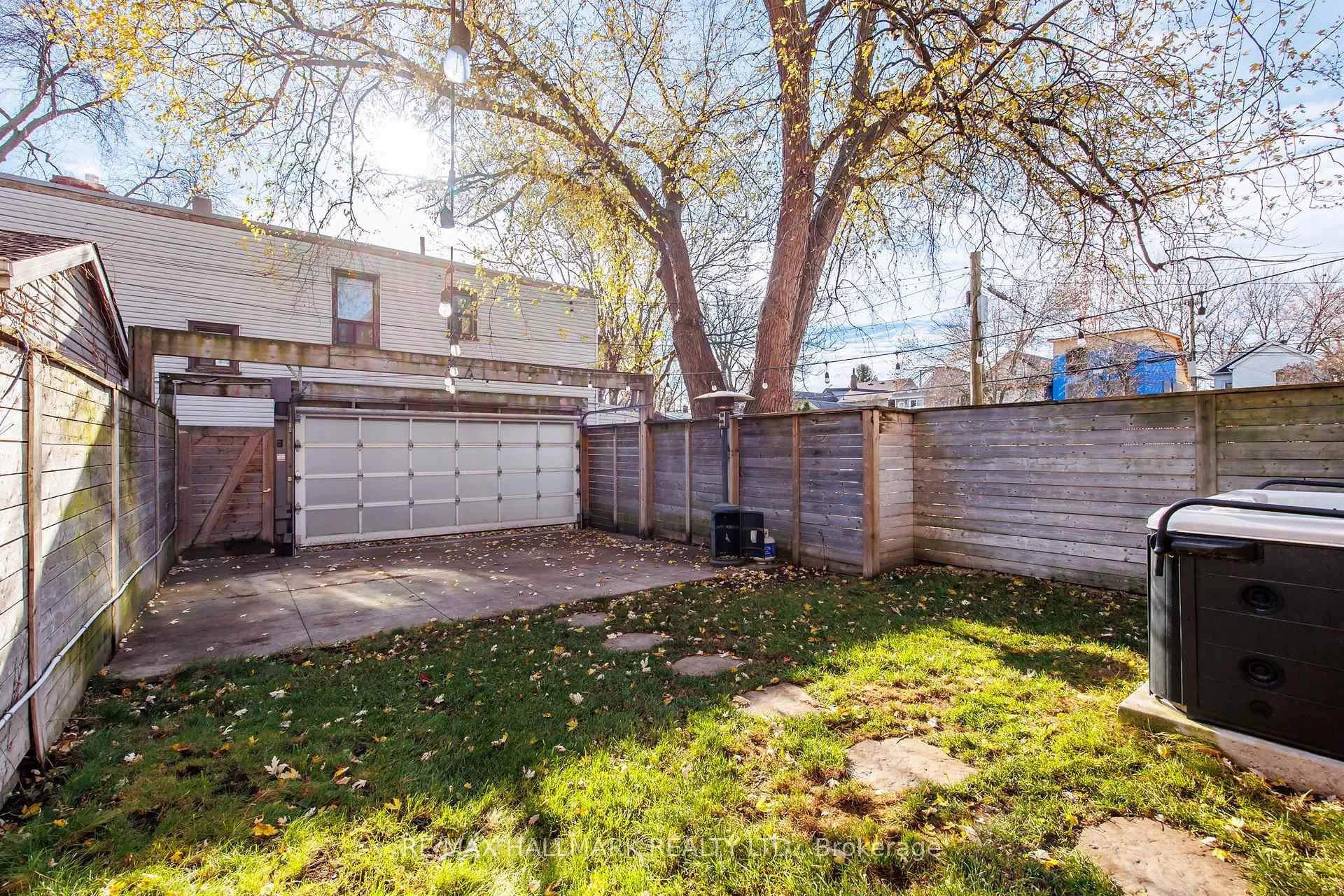 Photo 38 of 1549 Dundas Street E, Toronto, South Riverdale — HOMEH