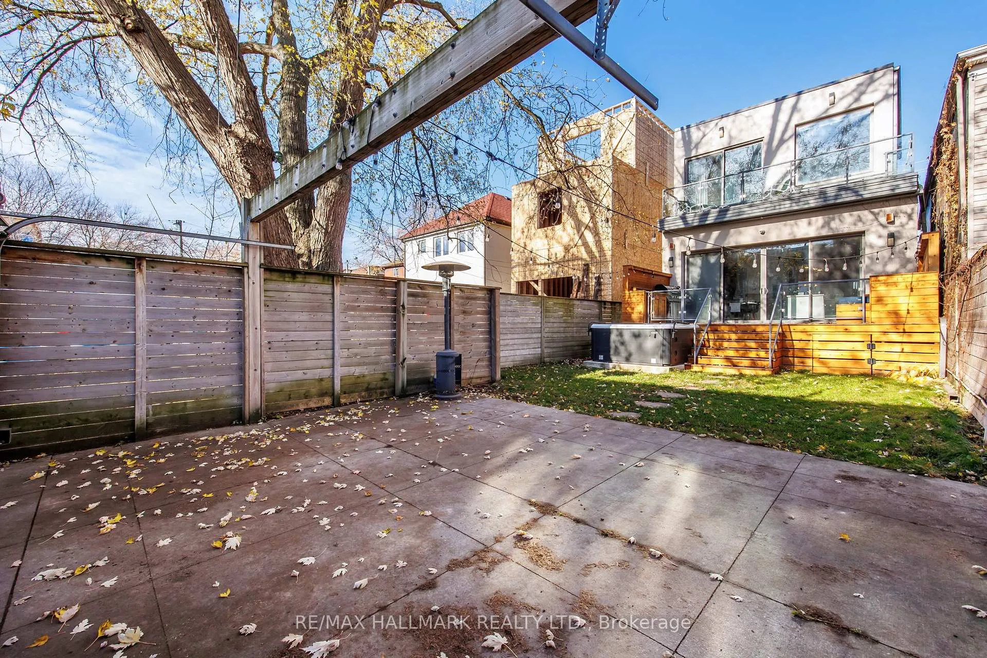Photo 39 of 1549 Dundas Street E, Toronto, South Riverdale — HOMEH