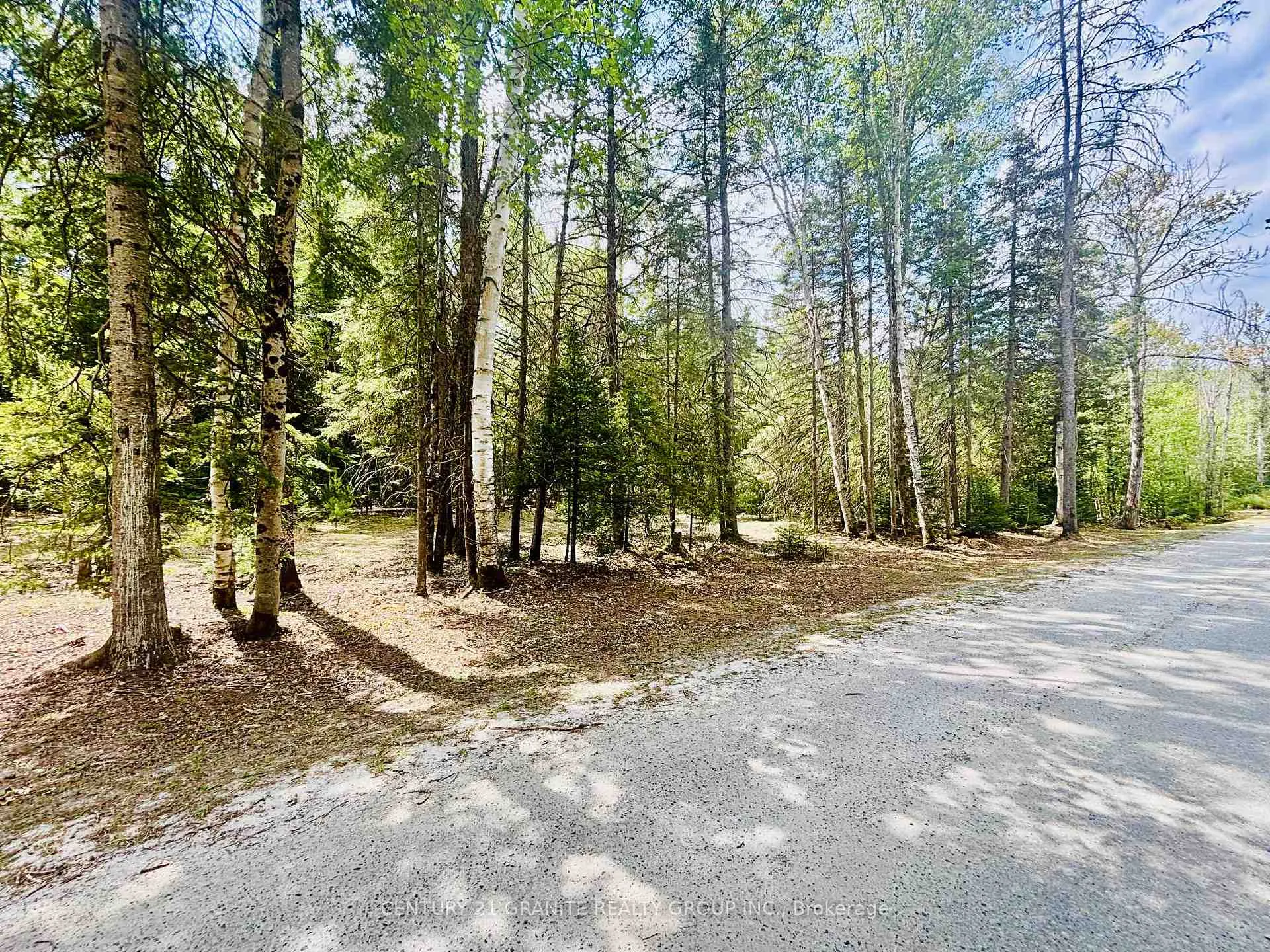 Photo 3 of 1227 Bay Lake Road, Faraday — HOMEH