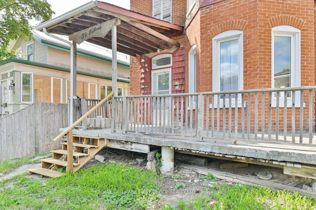 Photo 5 of 34 Hillside Street, Belleville, Belleville Ward — HOMEH