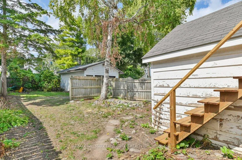 Photo 24 of 34 Hillside Street, Belleville, Belleville Ward — HOMEH