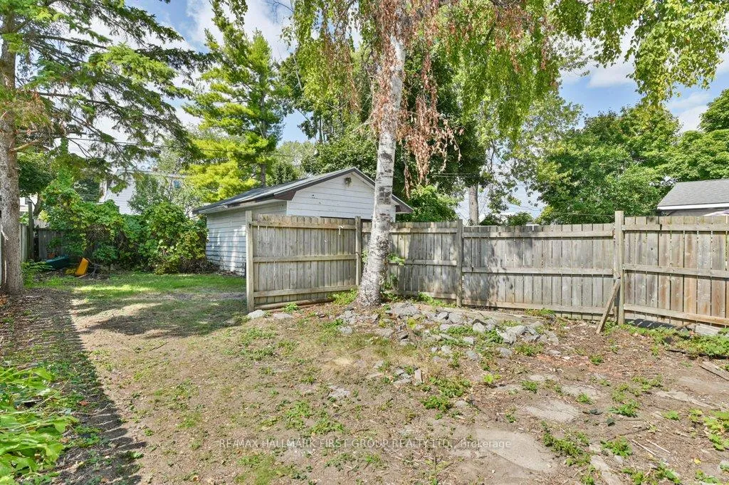 Photo 25 of 34 Hillside Street, Belleville, Belleville Ward — HOMEH