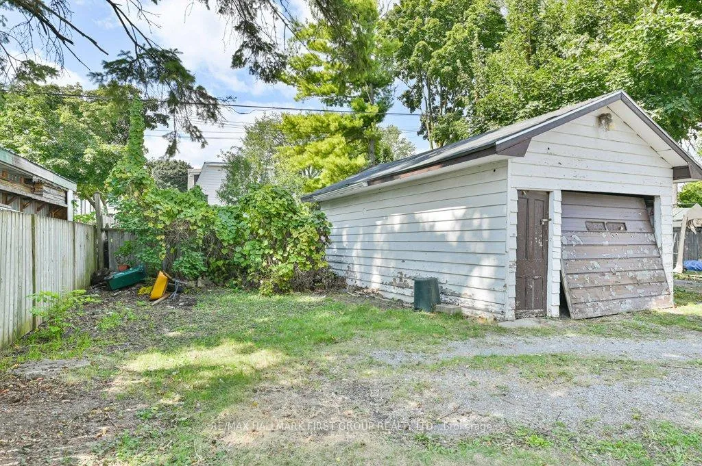 Photo 28 of 34 Hillside Street, Belleville, Belleville Ward — HOMEH