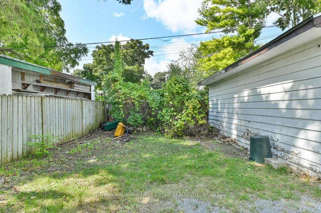 Photo 29 of 34 Hillside Street, Belleville, Belleville Ward — HOMEH