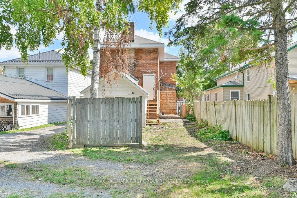 Photo 30 of 34 Hillside Street, Belleville, Belleville Ward — HOMEH