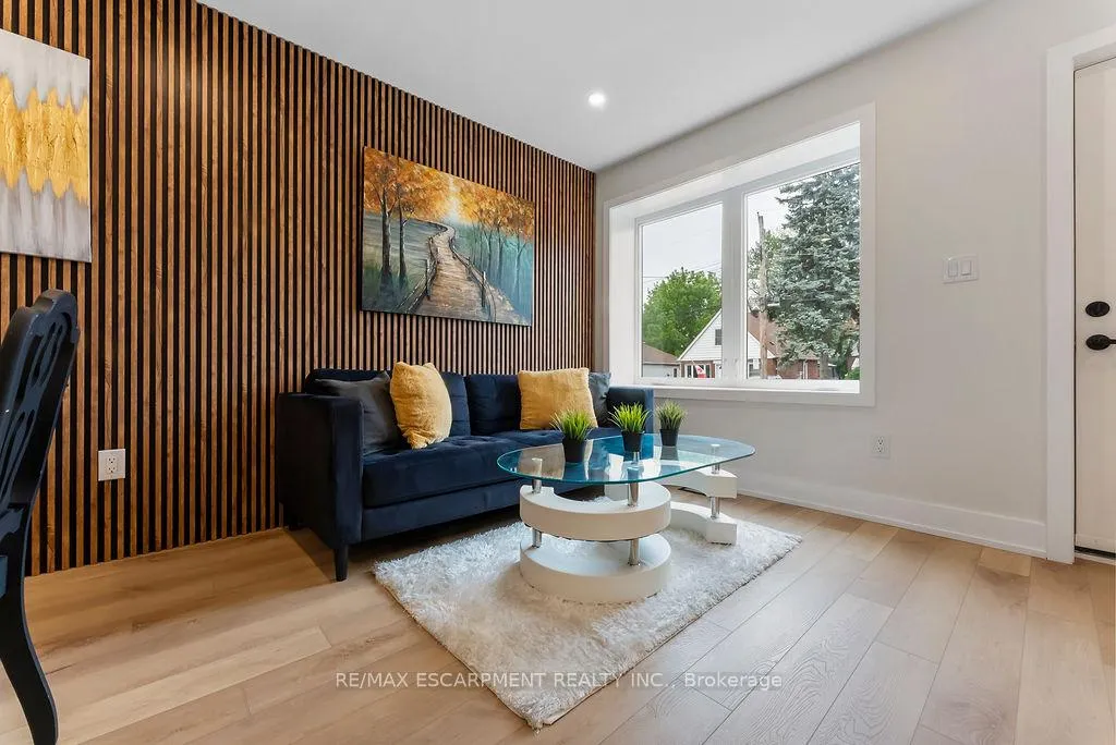 Photo 9 of 272 East 15th Street, Hamilton, Inch Park — HOMEH