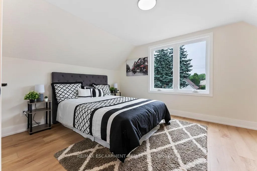 Photo 24 of 272 East 15th Street, Hamilton, Inch Park — HOMEH