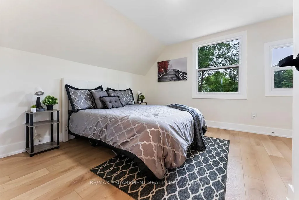 Photo 26 of 272 East 15th Street, Hamilton, Inch Park — HOMEH