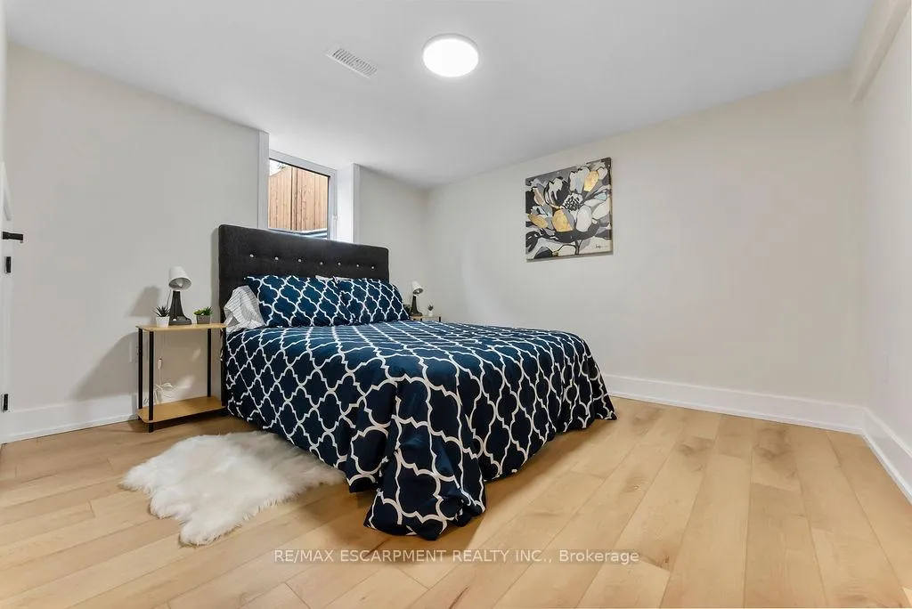Photo 31 of 272 East 15th Street, Hamilton, Inch Park — HOMEH