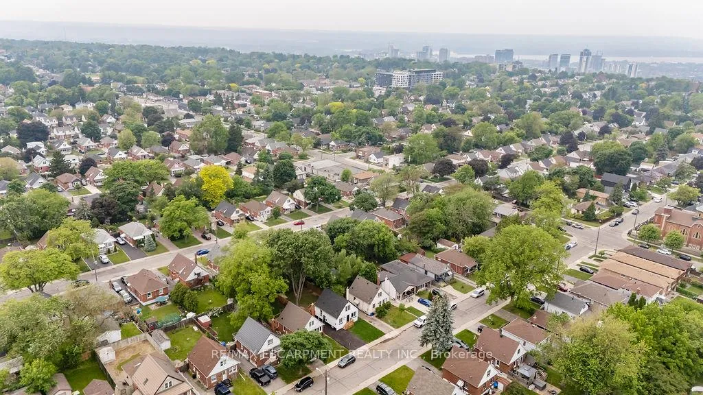 Photo 40 of 272 East 15th Street, Hamilton, Inch Park — HOMEH