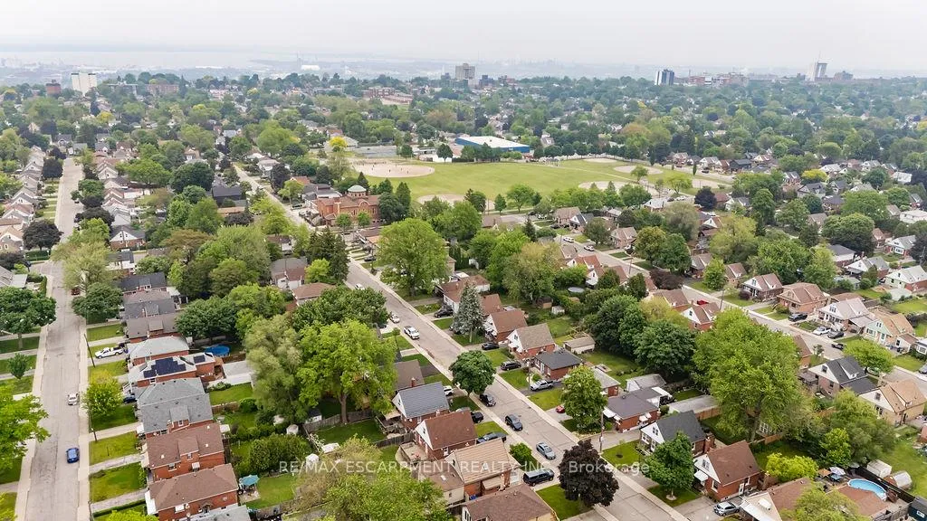 Photo 44 of 272 East 15th Street, Hamilton, Inch Park — HOMEH