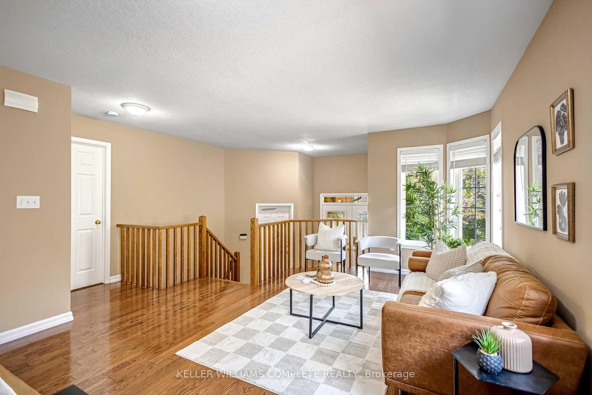 Photo 7 of 57 Hepburn Crescent, Hamilton, Mountview — HOMEH