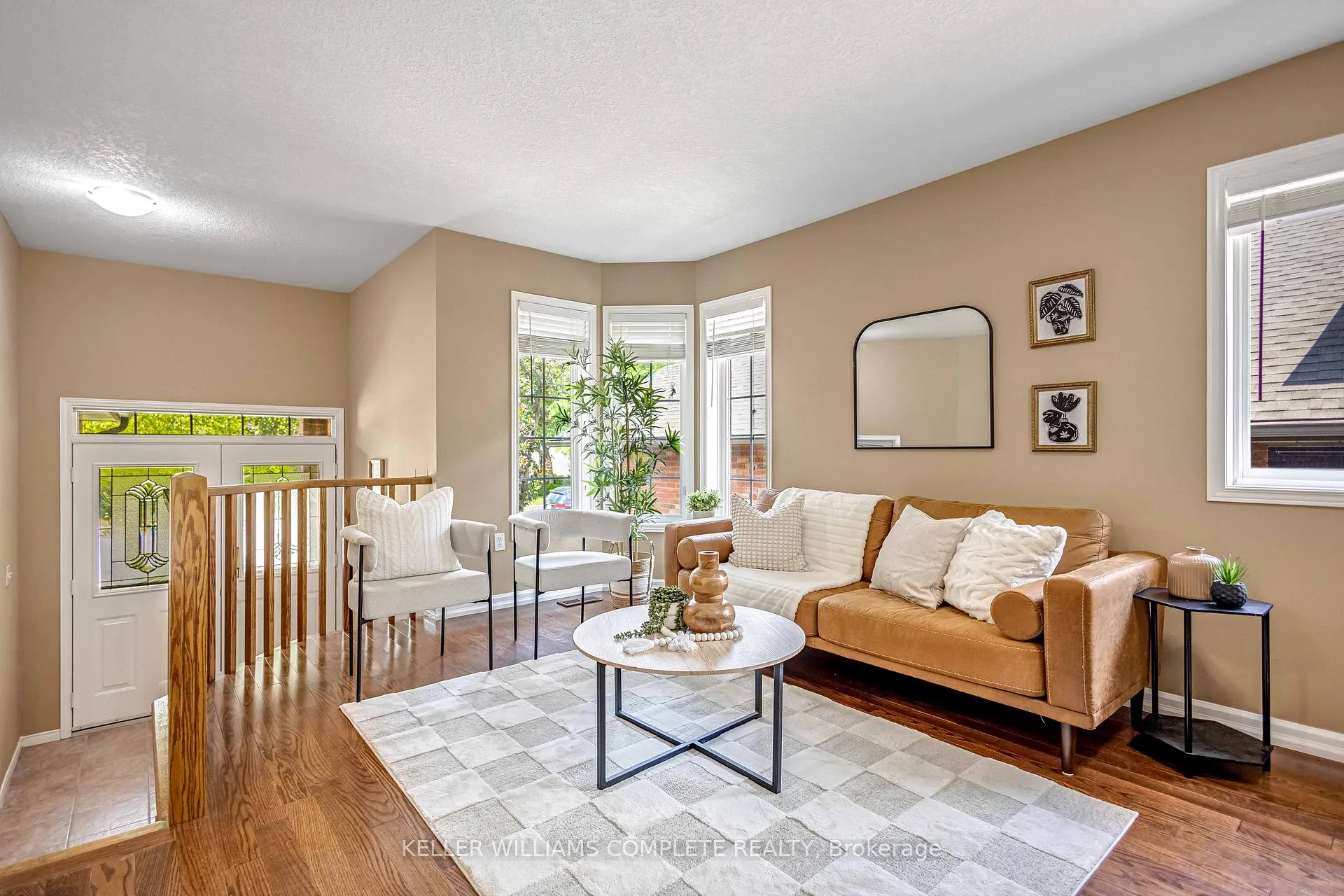 Photo 8 of 57 Hepburn Crescent, Hamilton, Mountview — HOMEH