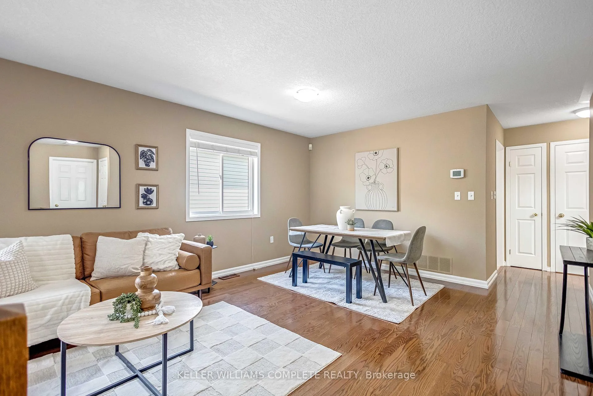 Photo 11 of 57 Hepburn Crescent, Hamilton, Mountview — HOMEH