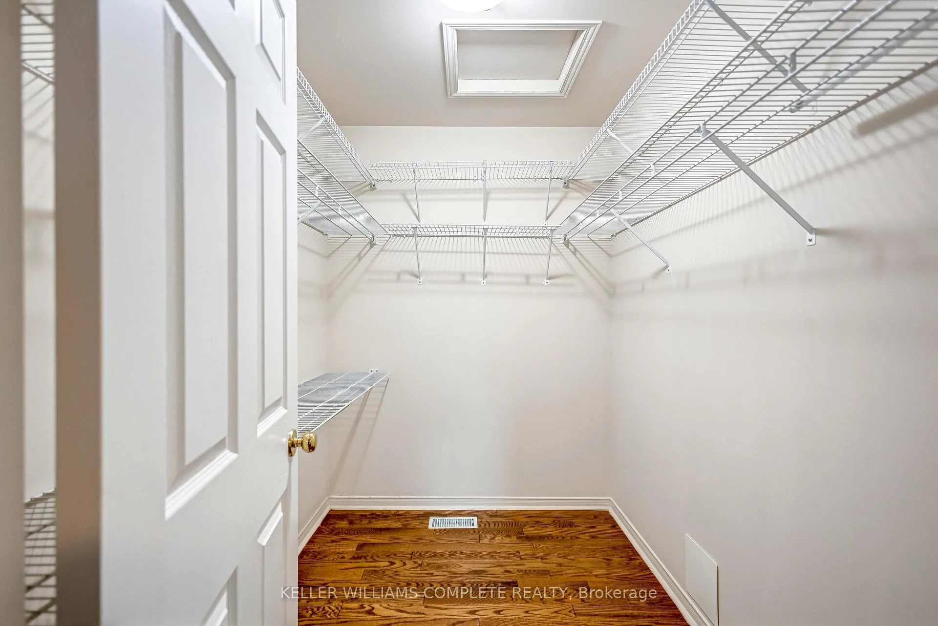 Photo 20 of 57 Hepburn Crescent, Hamilton, Mountview — HOMEH