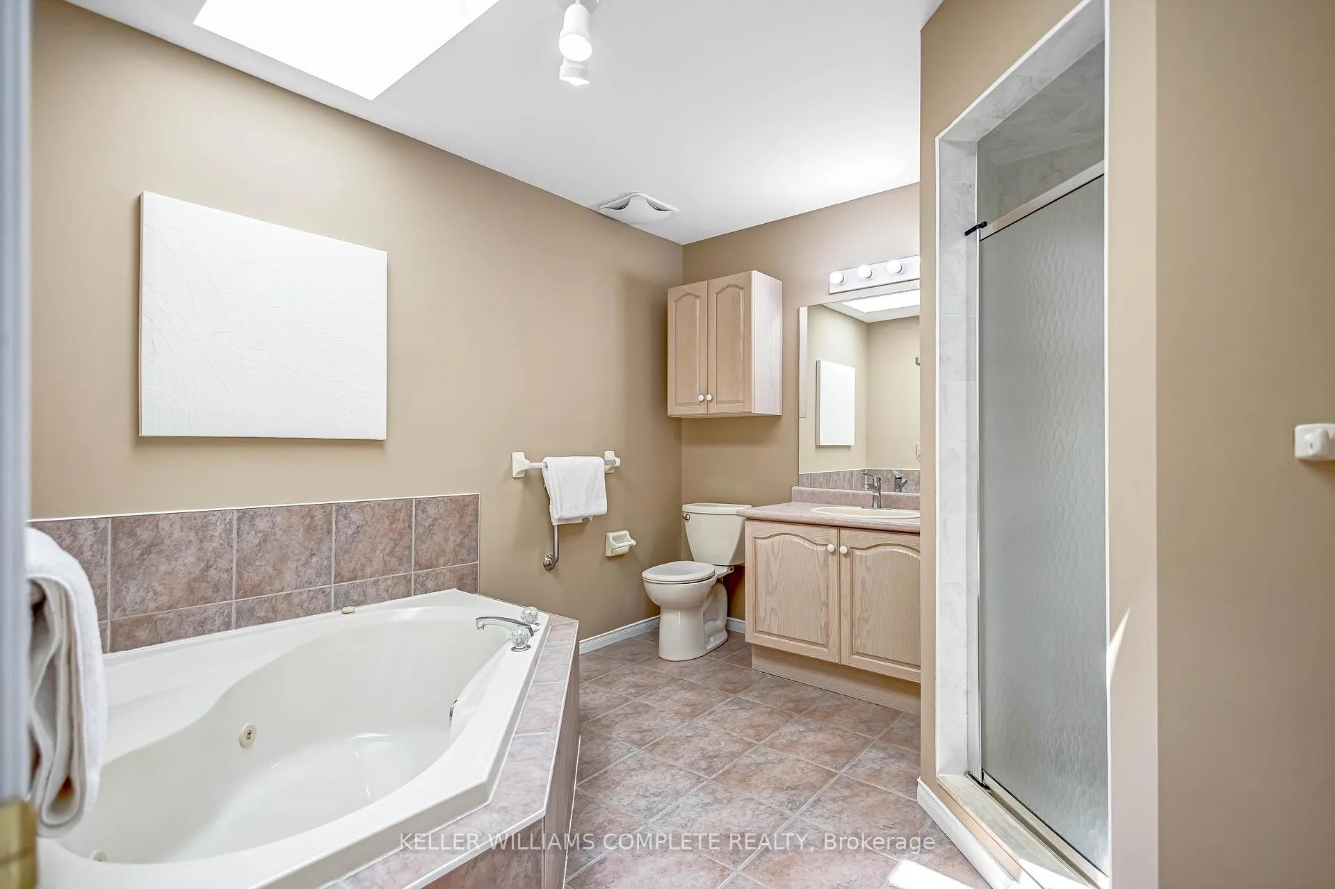 Photo 21 of 57 Hepburn Crescent, Hamilton, Mountview — HOMEH