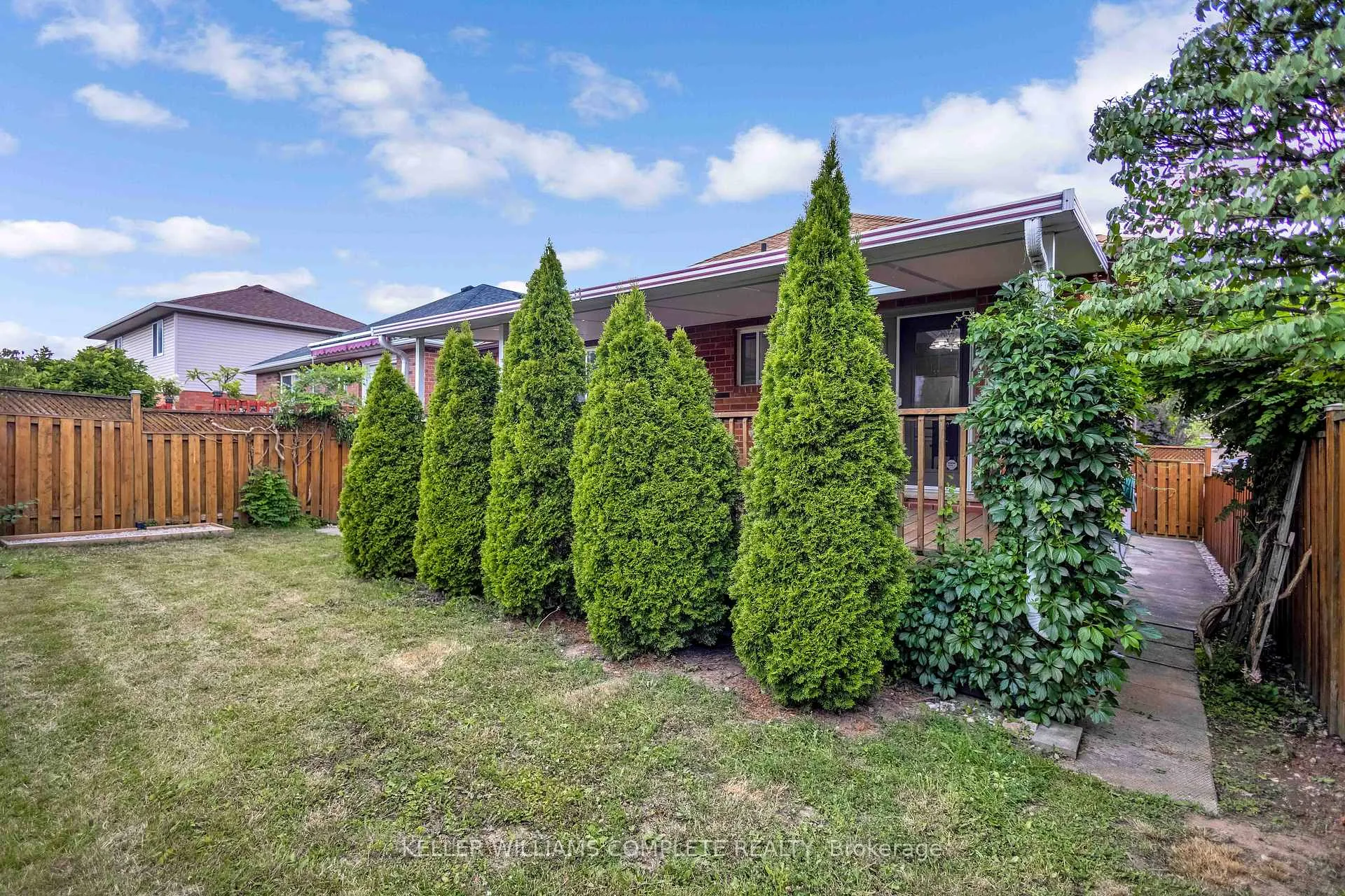 Photo 40 of 57 Hepburn Crescent, Hamilton, Mountview — HOMEH