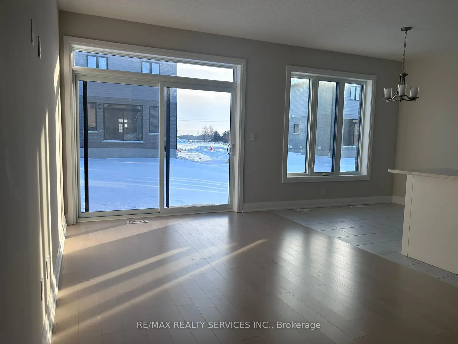 Photo 4 of 30 Shaded Creek Drive, Kitchener — HOMEH