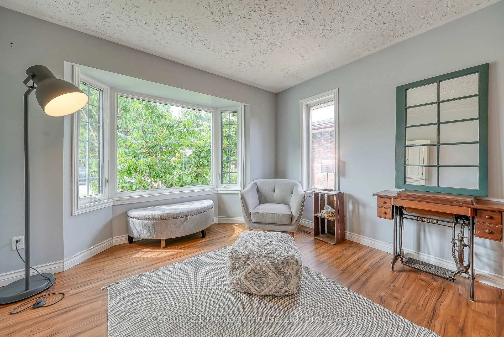 Photo 8 of 214 John Street S, Stratford — HOMEH