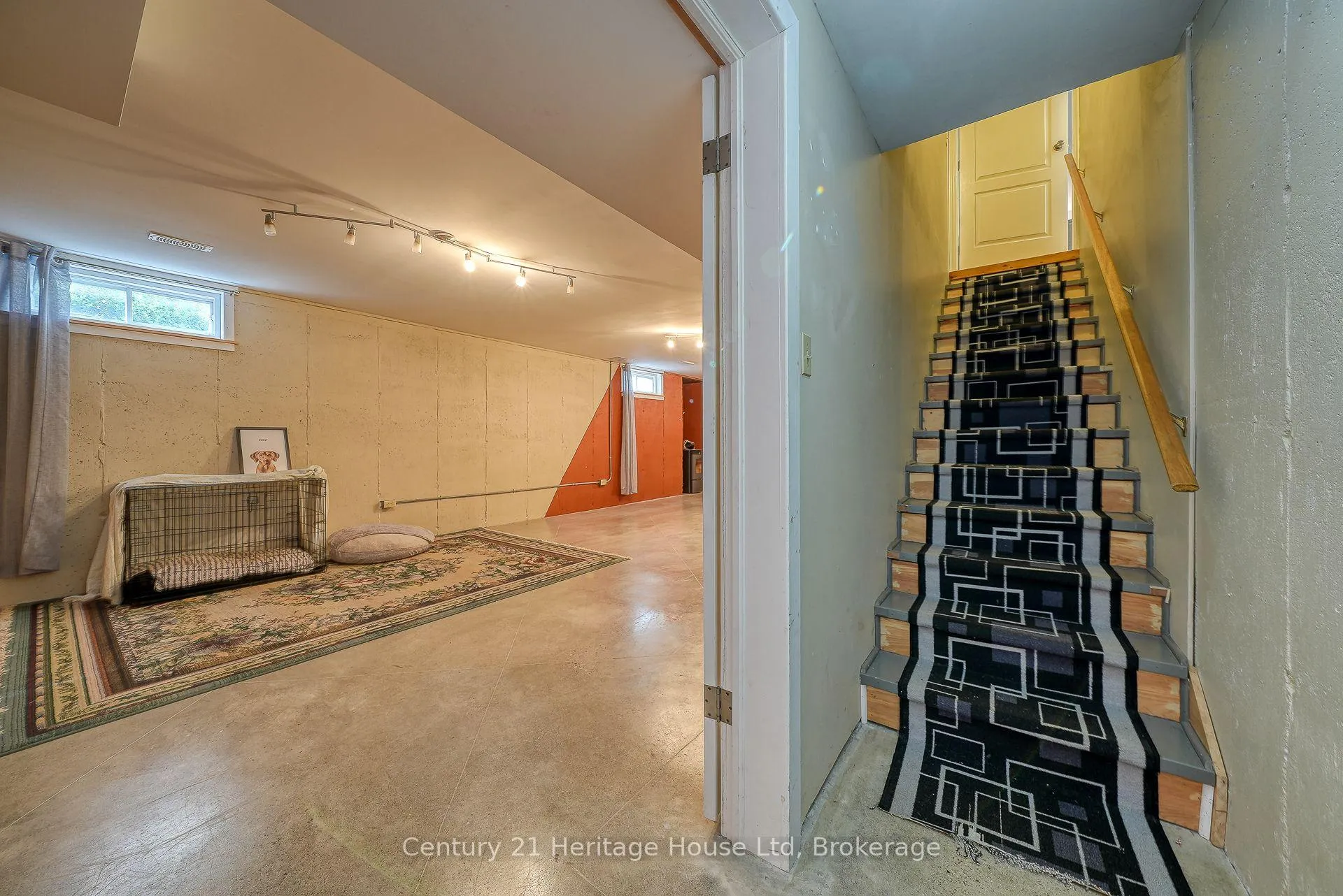 Photo 28 of 214 John Street S, Stratford — HOMEH