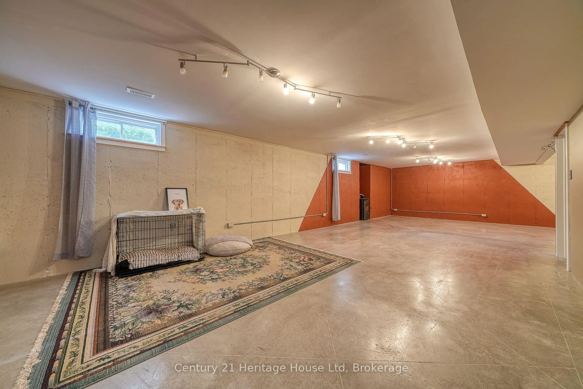Photo 29 of 214 John Street S, Stratford — HOMEH