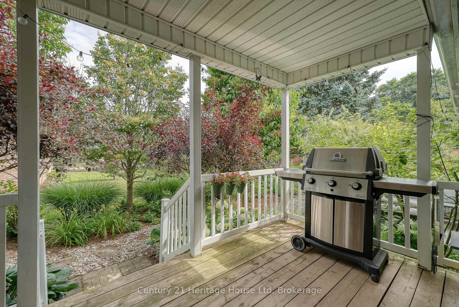 Photo 35 of 214 John Street S, Stratford — HOMEH