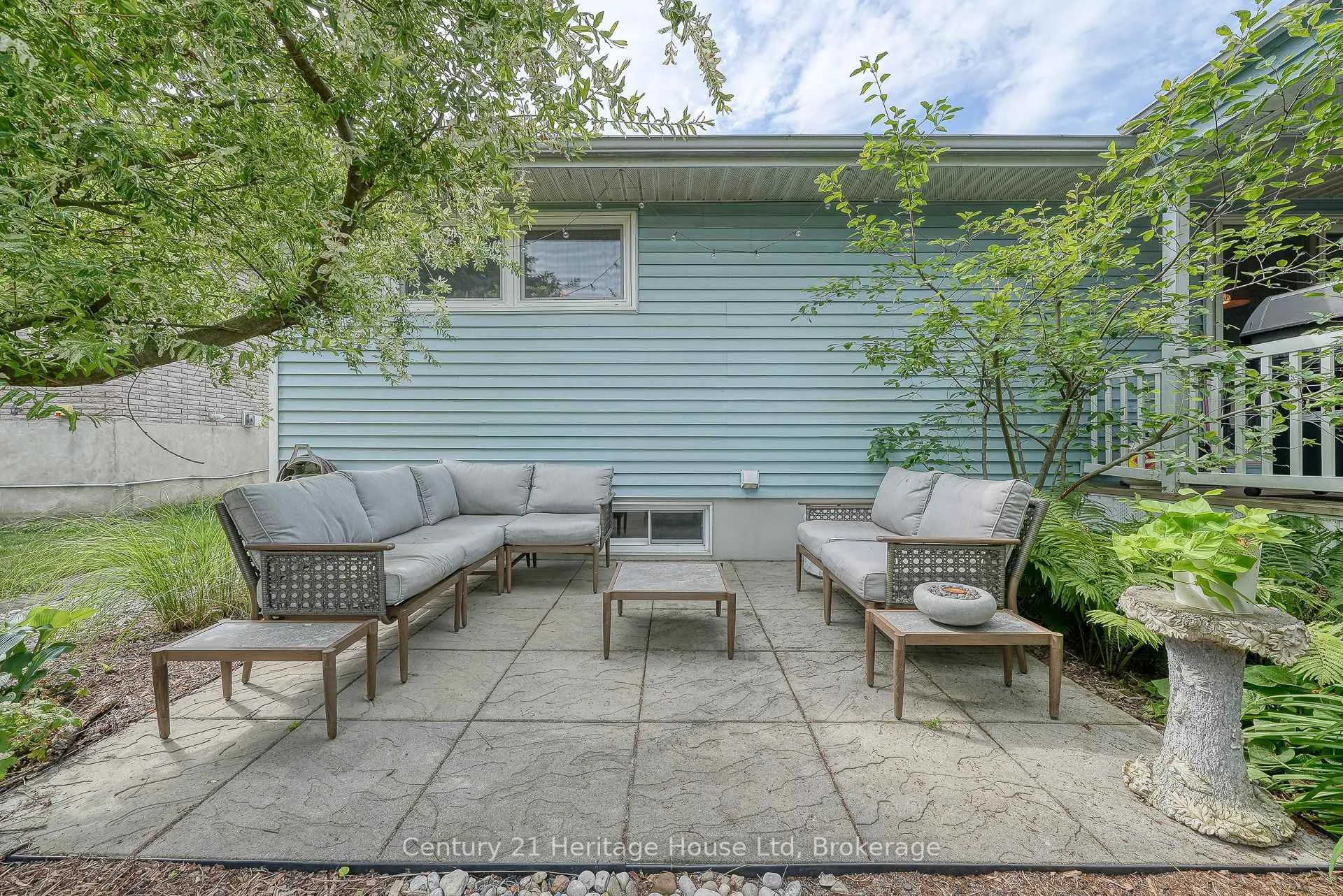 Photo 39 of 214 John Street S, Stratford — HOMEH