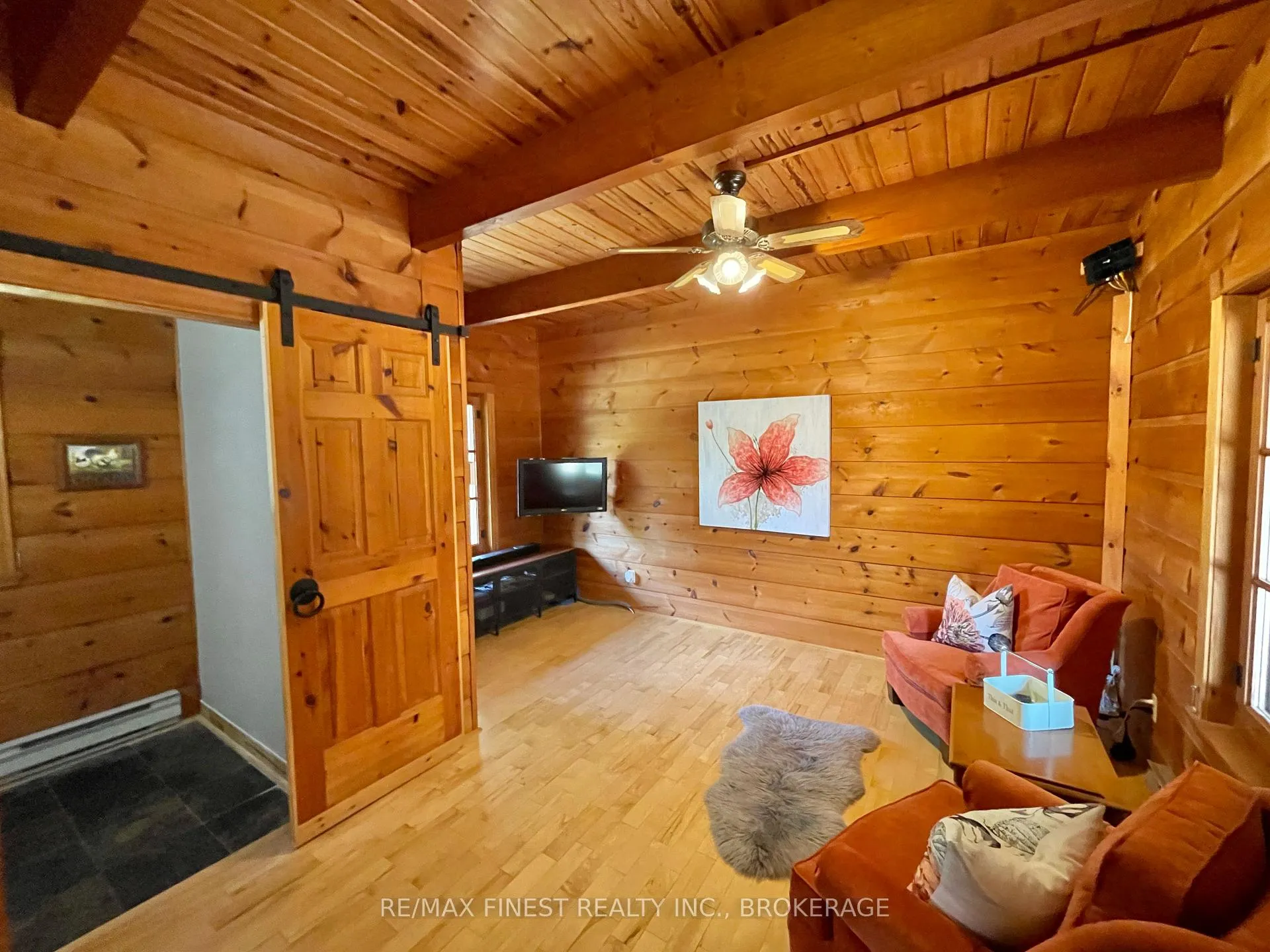 Photo 6 of 1132 Leach Lane, Frontenac, Frontenac South — HOMEH
