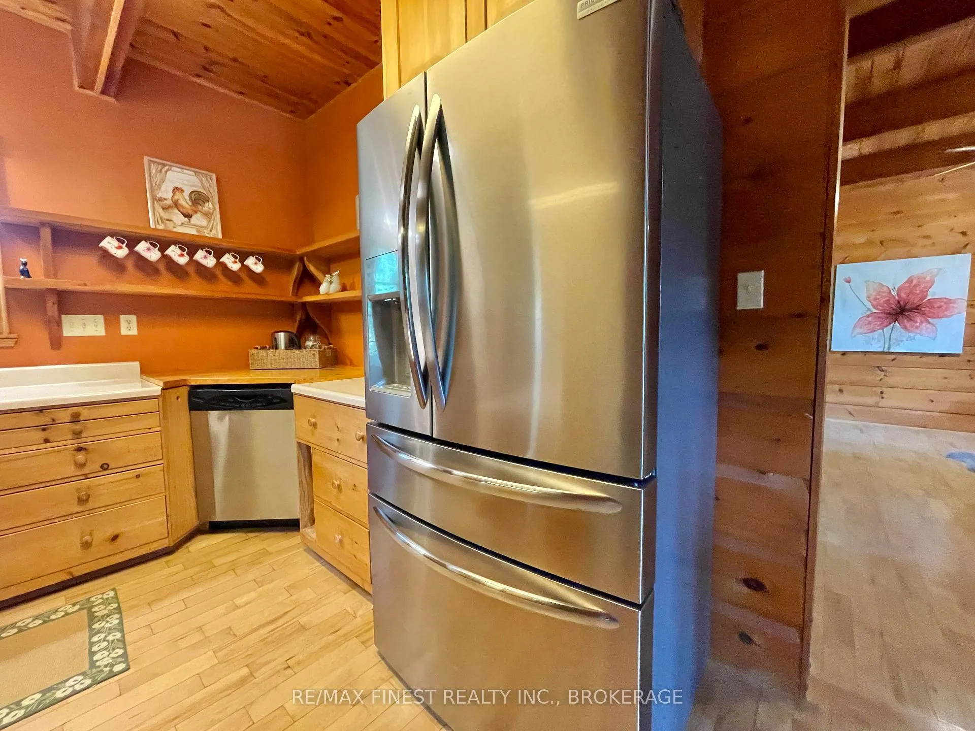Photo 11 of 1132 Leach Lane, Frontenac, Frontenac South — HOMEH