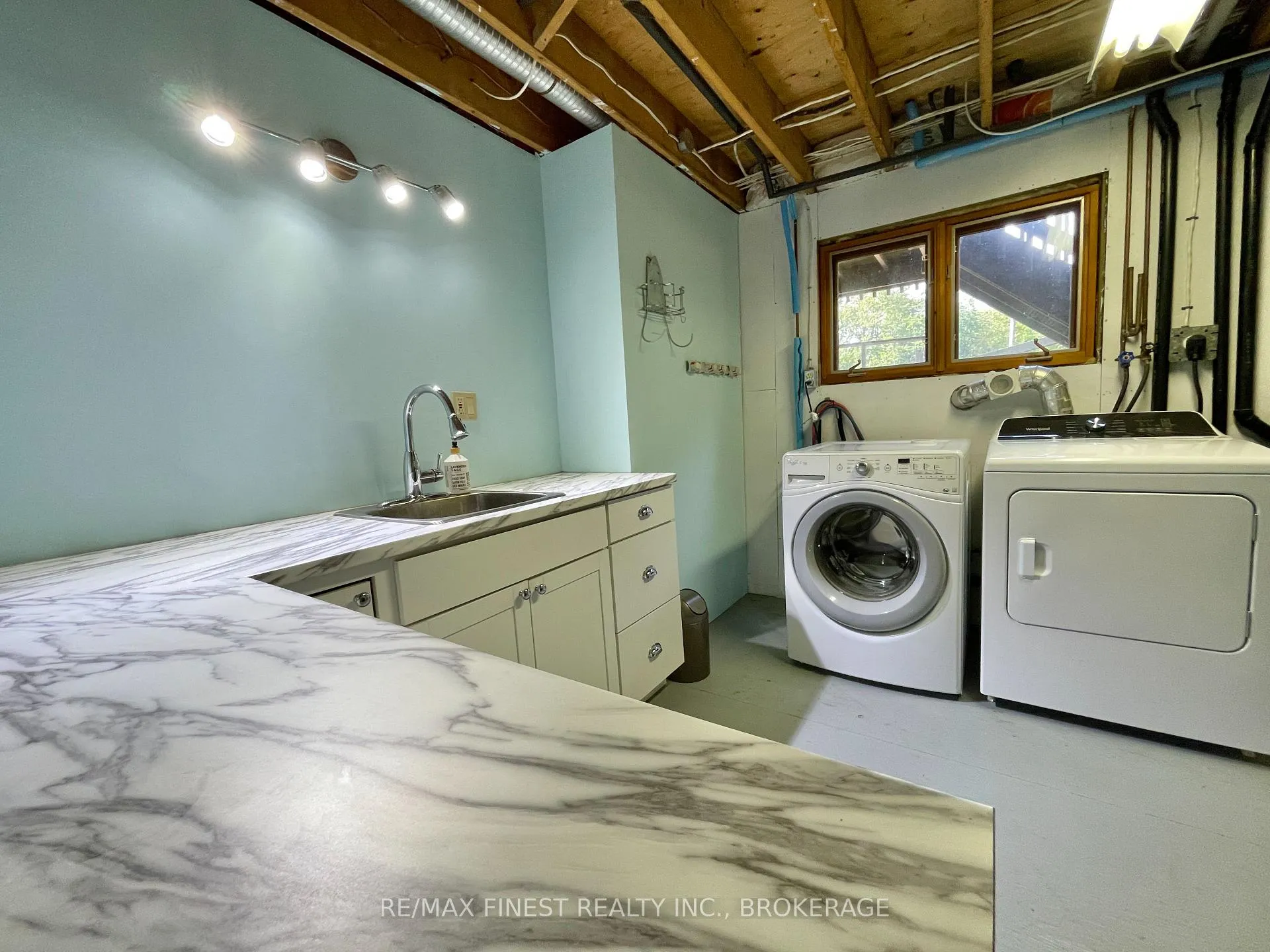Photo 26 of 1132 Leach Lane, Frontenac, Frontenac South — HOMEH