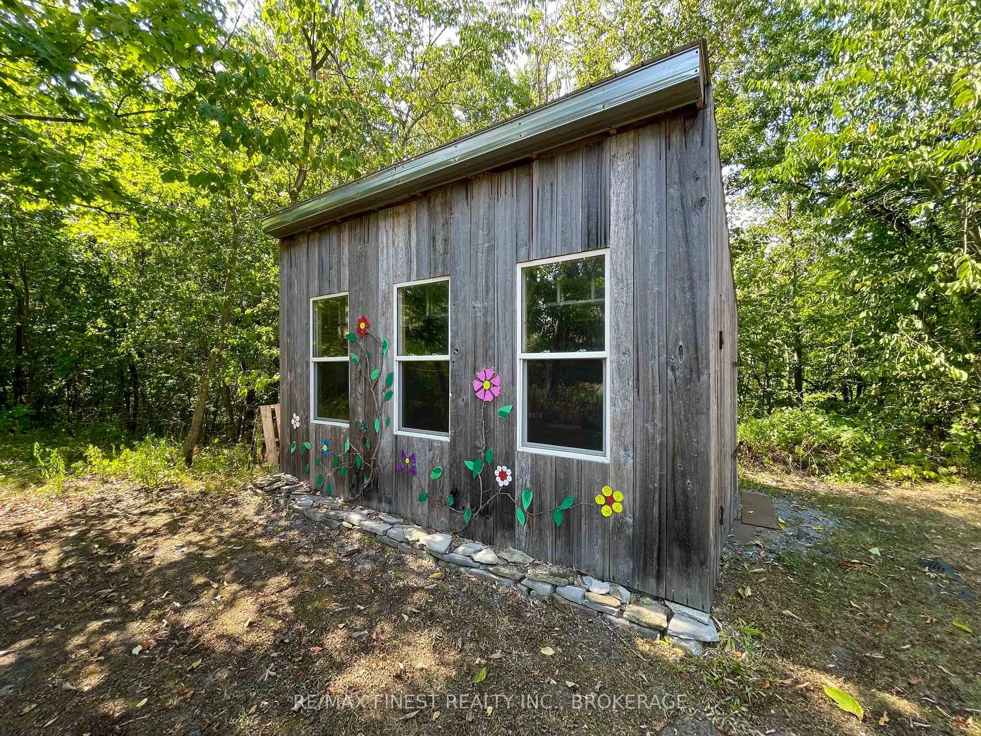 Photo 35 of 1132 Leach Lane, Frontenac, Frontenac South — HOMEH