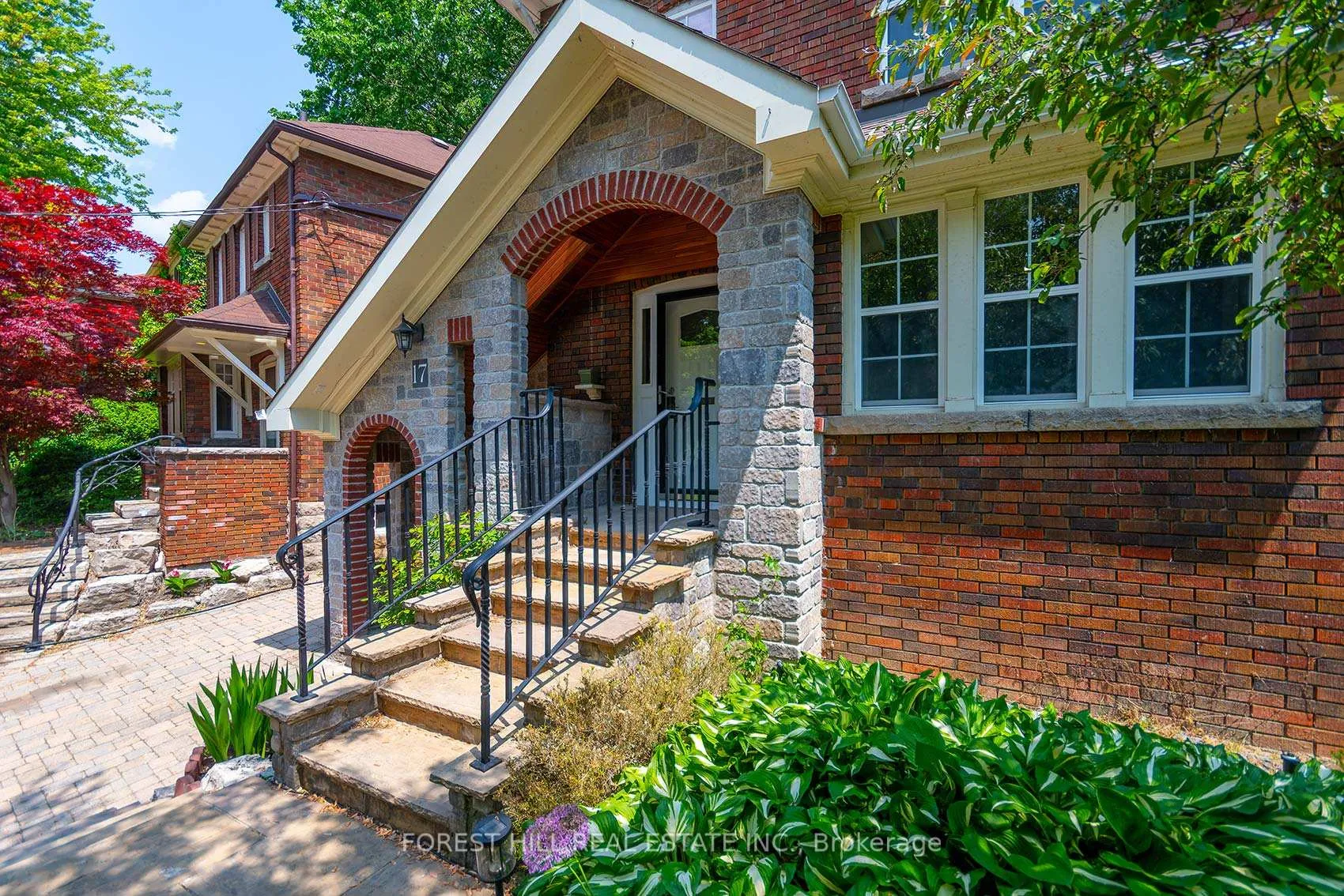 Photo 3 of 17 Duncannon Drive, Toronto, Forest Hill South — HOMEH