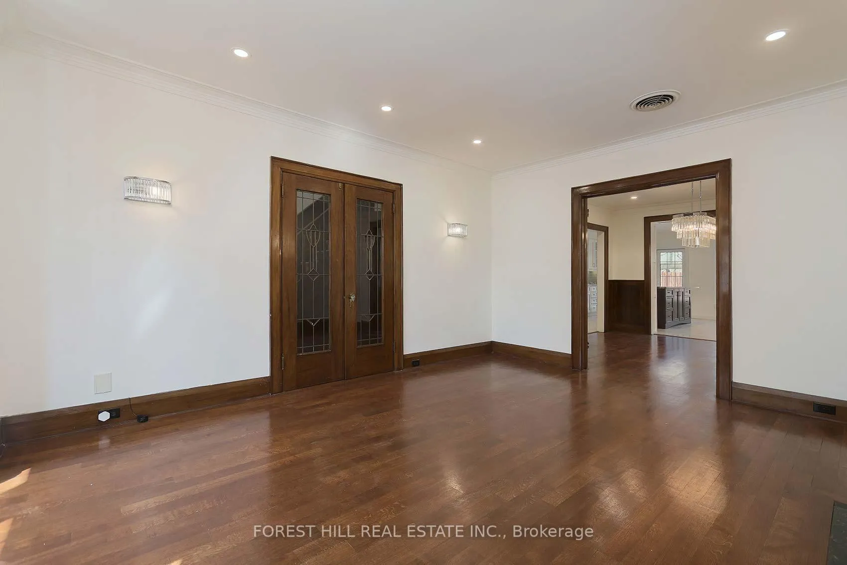 Photo 7 of 17 Duncannon Drive, Toronto, Forest Hill South — HOMEH