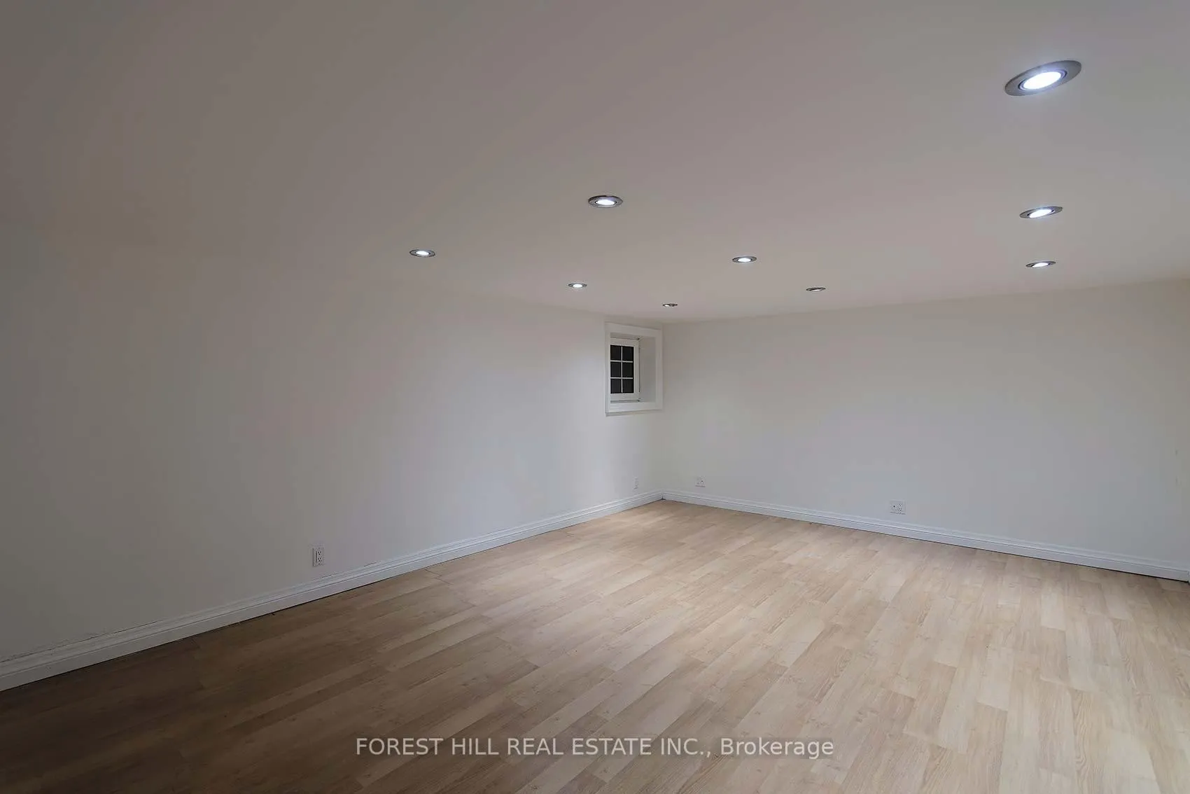 Photo 37 of 17 Duncannon Drive, Toronto, Forest Hill South — HOMEH