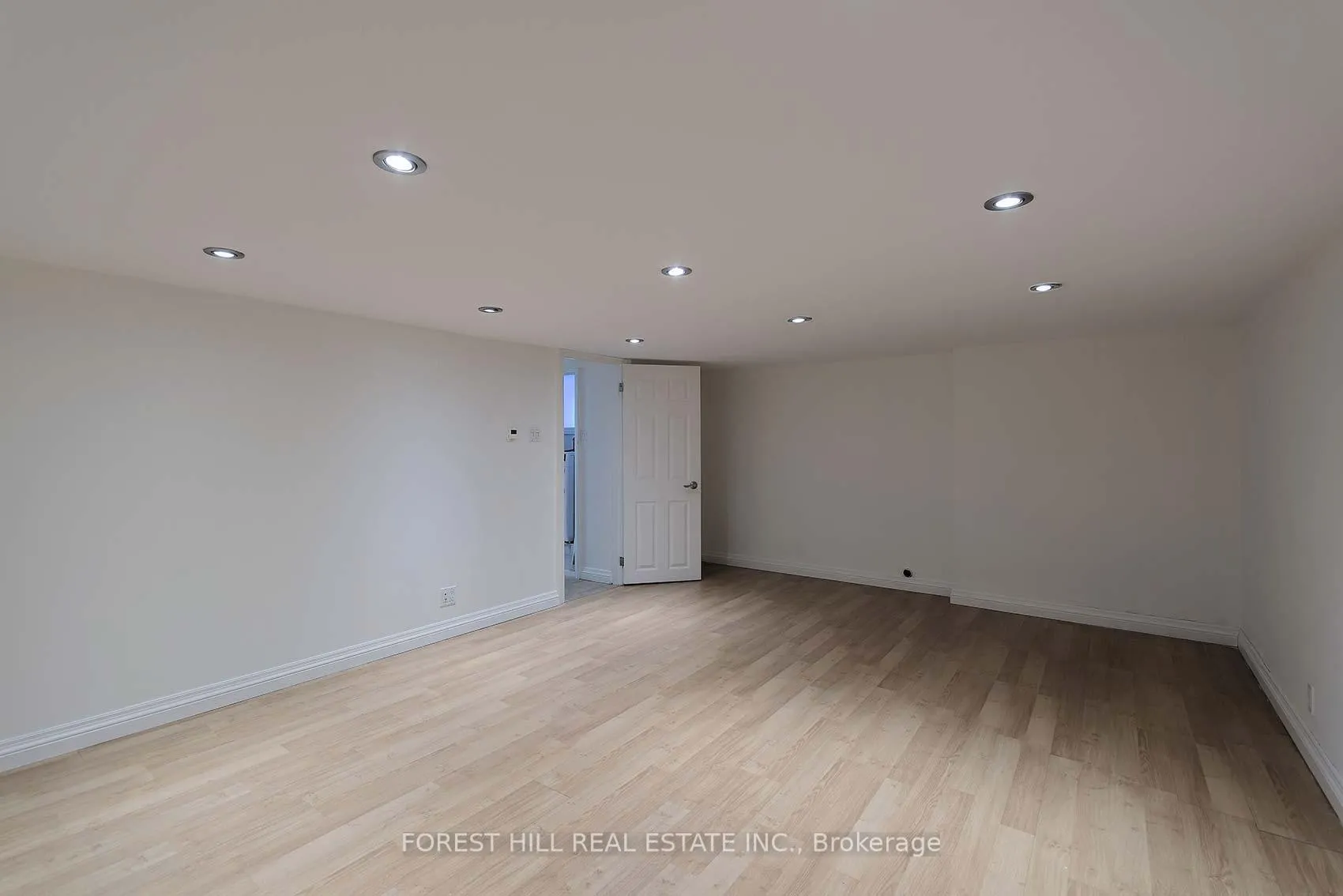 Photo 38 of 17 Duncannon Drive, Toronto, Forest Hill South — HOMEH