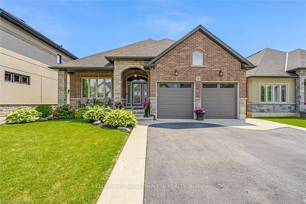 Photo 2 of 180 Mother's Street, Hamilton, Rural Glanbrook — HOMEH