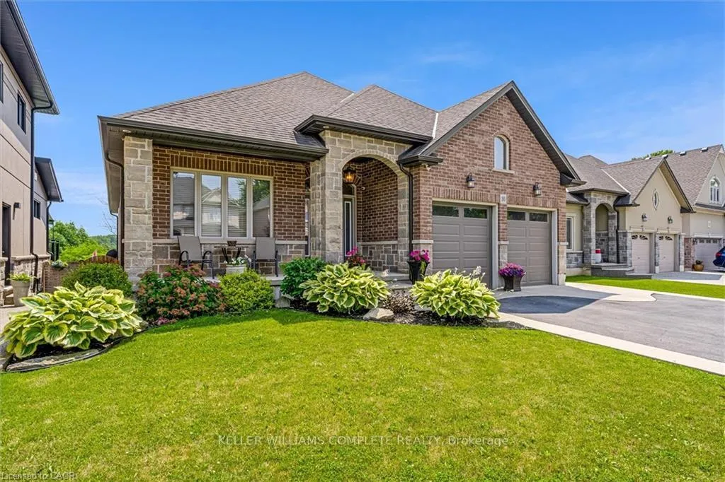 Photo 3 of 180 Mother's Street, Hamilton, Rural Glanbrook — HOMEH