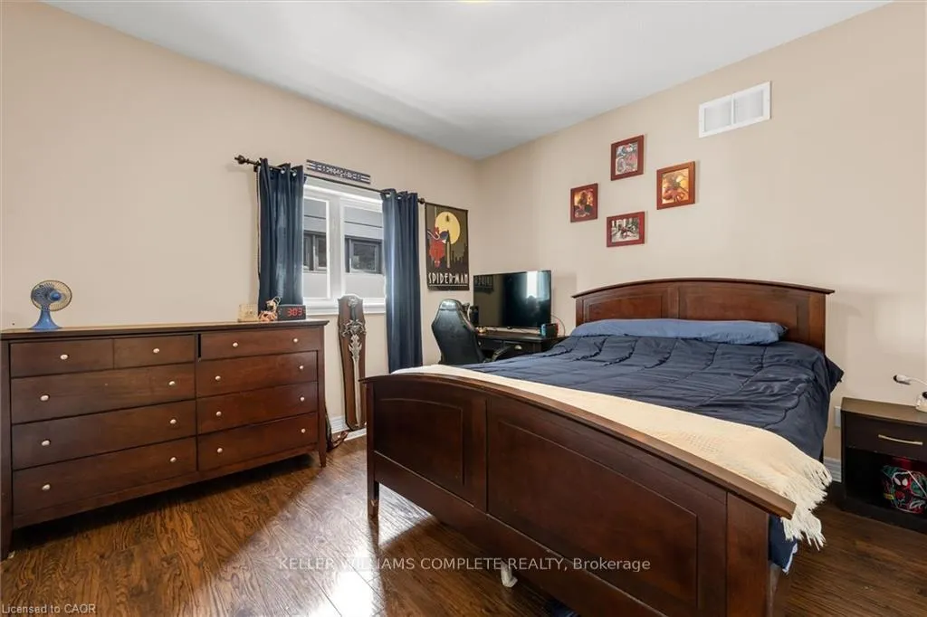 Photo 7 of 180 Mother's Street, Hamilton, Rural Glanbrook — HOMEH