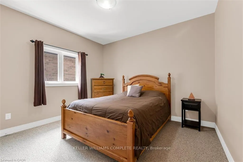 Photo 19 of 180 Mother's Street, Hamilton, Rural Glanbrook — HOMEH