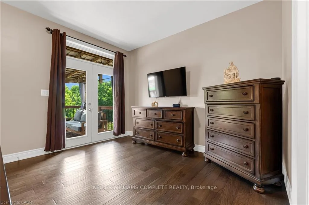Photo 23 of 180 Mother's Street, Hamilton, Rural Glanbrook — HOMEH