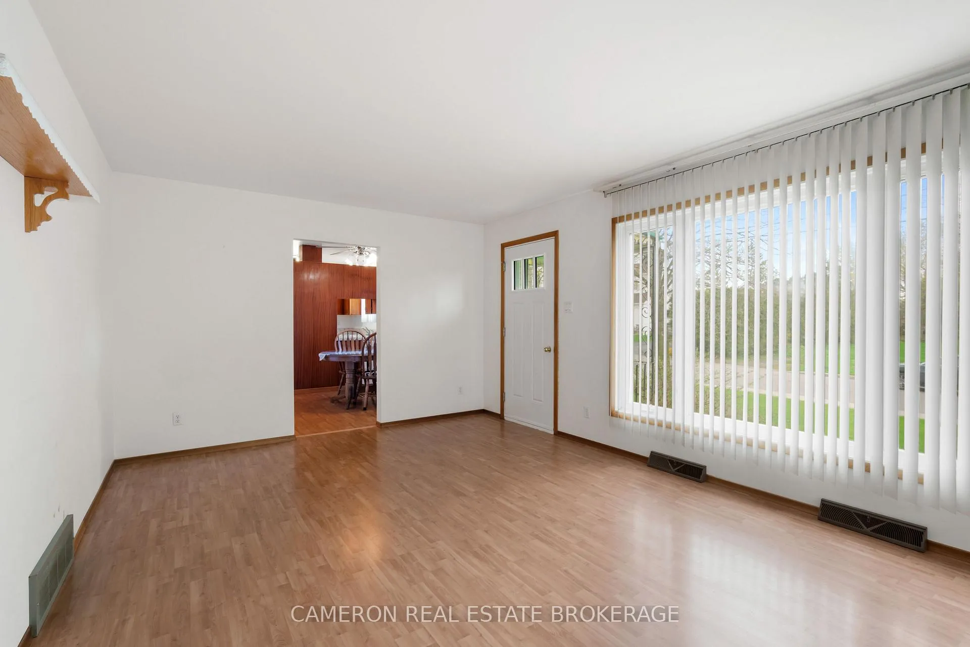 Photo 9 of 83 Elgin Street W, North Glengarry, Alexandria — HOMEH