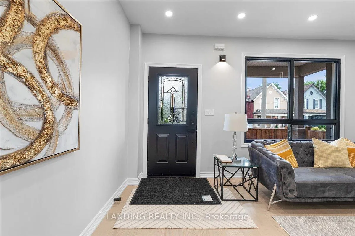 Photo 3 of 113 Tisdale Street N, Hamilton, Landsdale — HOMEH