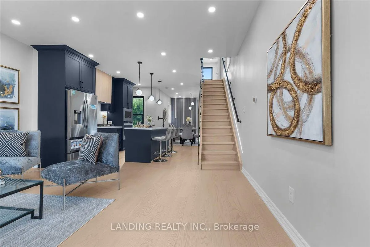 Photo 4 of 113 Tisdale Street N, Hamilton, Landsdale — HOMEH
