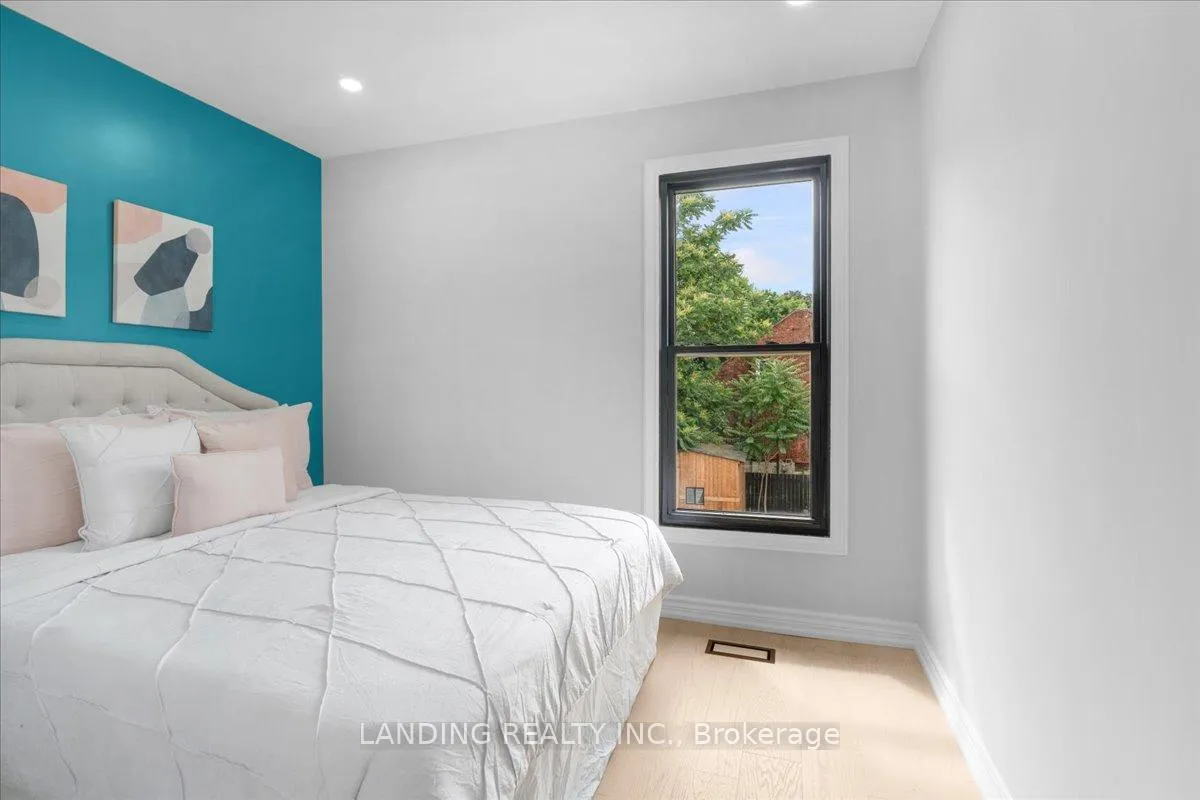 Photo 19 of 113 Tisdale Street N, Hamilton, Landsdale — HOMEH