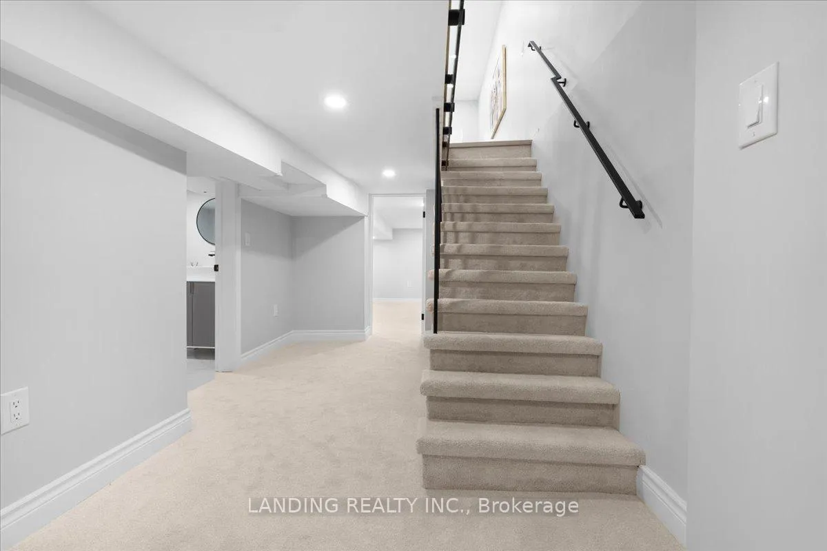 Photo 20 of 113 Tisdale Street N, Hamilton, Landsdale — HOMEH