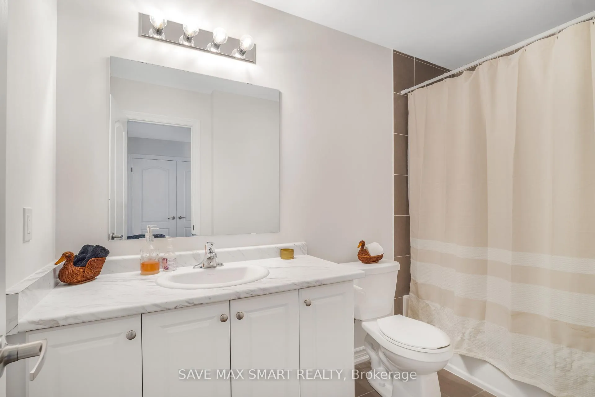 Photo 23 of 119 Baker Street, Thorold, Thorold Downtown — HOMEH